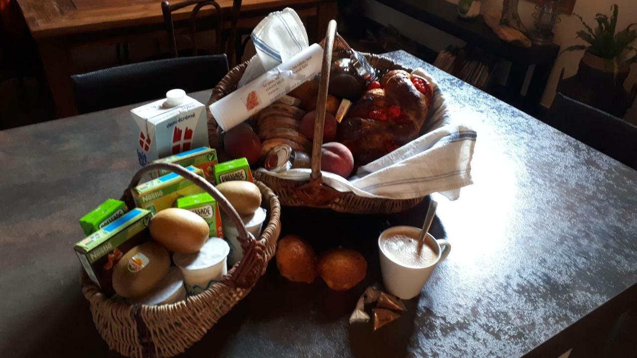 Gite Du Cafe Truchet Saint-Pancrace  Luaran gambar